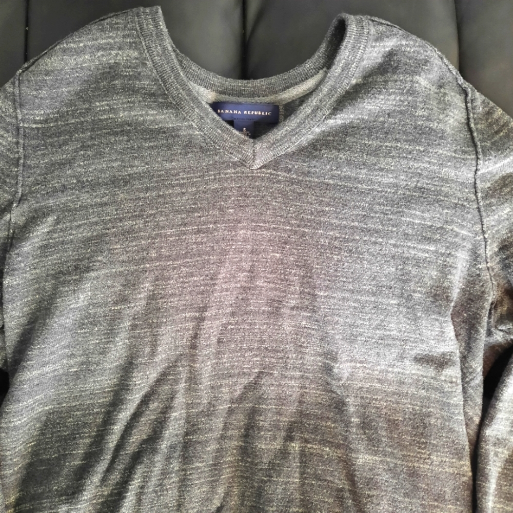 Banana Republic V-Neck Cotton Sweater Size Small